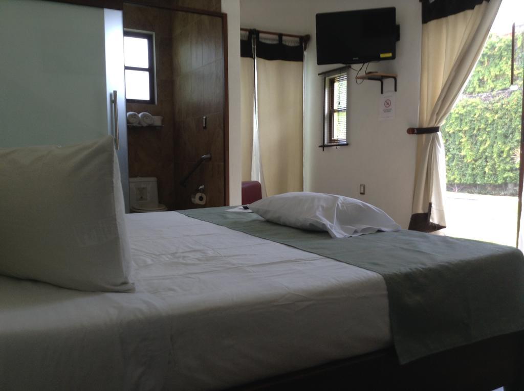 Villas De Brisas Cuernavaca Kültér fotó